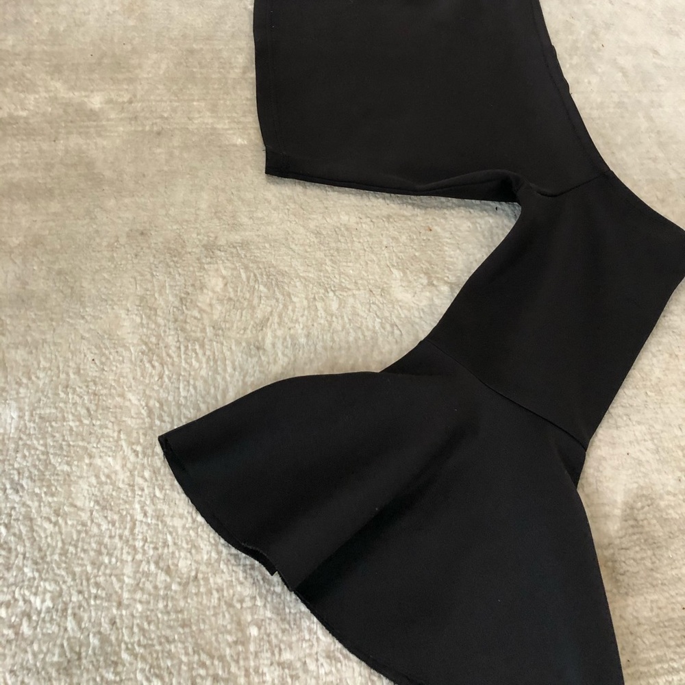 Black crop top